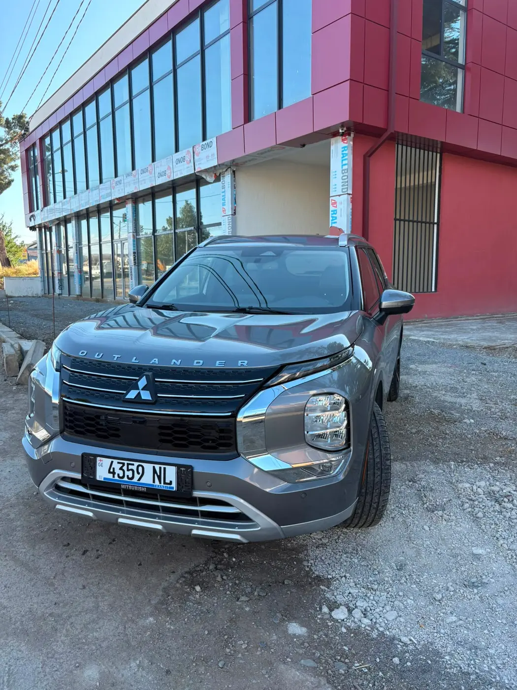 Mitsubishi Outlander
